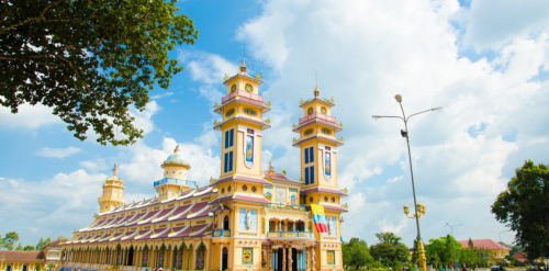 Cao-Dai-Temple-Tay-Ninh-VN